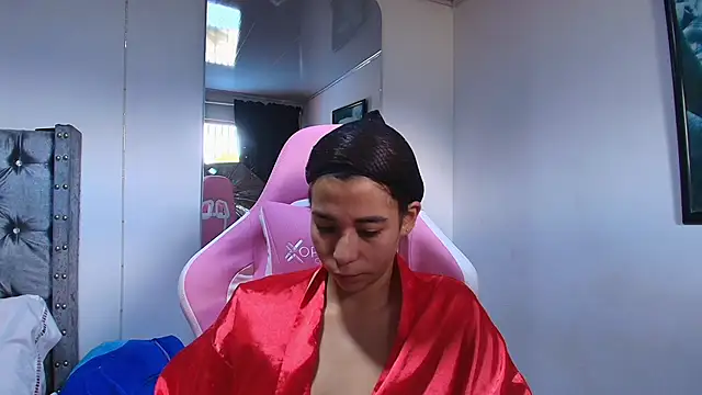 GraceWallace  online show from 11-02-25, 08:55