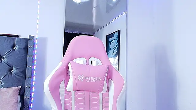 GraceWallace  online show from 03-29-26, 08:09