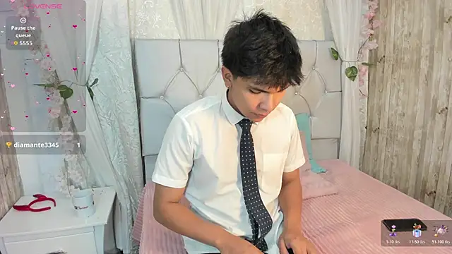 Thiago Kozak online show from 11-17-25, 01:28