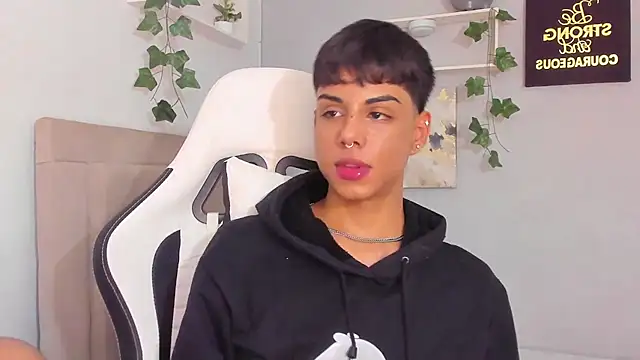 Thomas wil online show from 11-13-25, 04:55