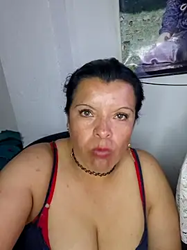 Hanna Kieran online show from 10-22-25, 03:56