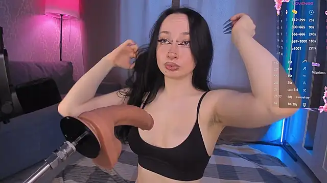 Juicy Vikki online show from 03-18-26, 11:13