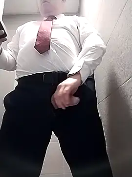 BigCristh79 online show from 11-03-25, 05:25