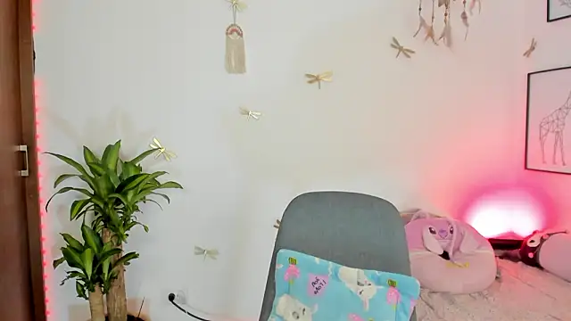 princessluna 19 online show from 02-05-26, 09:41