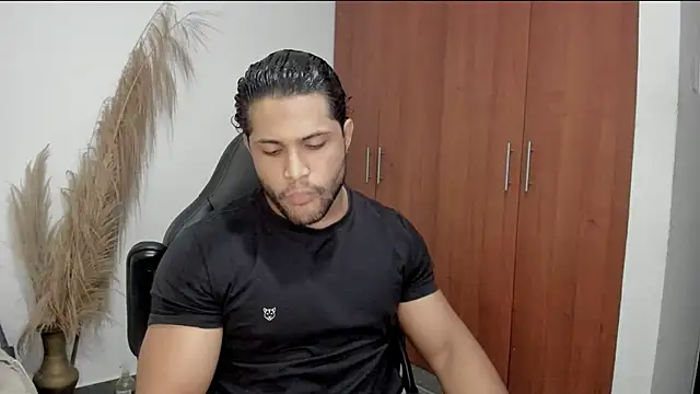 Snapshot of Evansdark1 chatting on 06-07-26, 12:37 Evansdark1 online show from 06-07-26, 12:37
