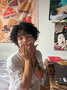 CamillyBlum online show from 12-03-25, 04:16