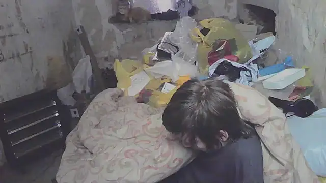Snapshot of makarov1993 chatting on 04-20-26, 07:44 makarov1993 online show from 04-20-26, 07:44