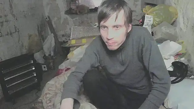 Snapshot of makarov1993 chatting on 04-21-26, 07:39 makarov1993 online show from 04-21-26, 07:39