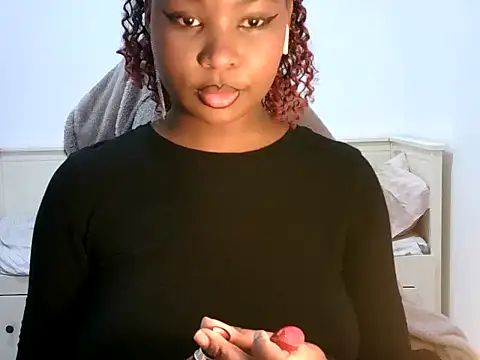 zoe215 online show from 05-15-26, 10:17