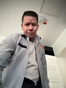 Manu0586 online show from 11-13-25, 11:09