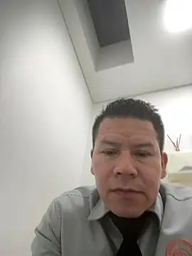 Manu0586 online show from 02-01-26, 05:06