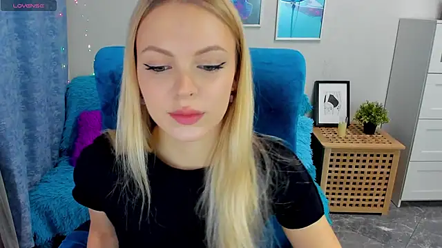 KatherineePierce online show from 11-07-25, 05:46