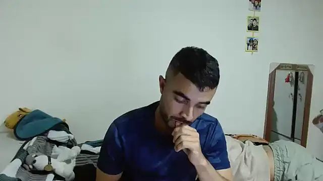 Maiki Foxx online show from 11-30-25, 04:49