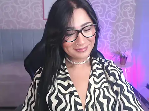 evelyn ch  online show from 09-18-25, 10:50