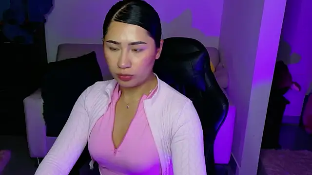 evelyn ch  online show from 03-24-26, 07:30