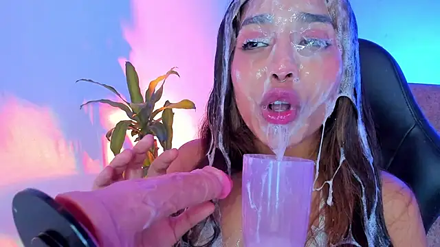 giselle upp online show from 03-08-26, 03:21