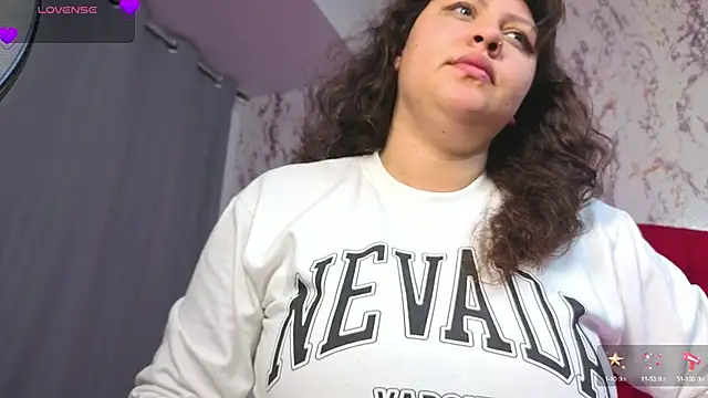 Larissa Antonella online show from 10-06-25, 05:05