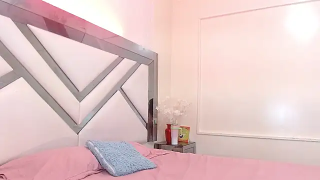 samara selene online show from 09-16-25, 07:04