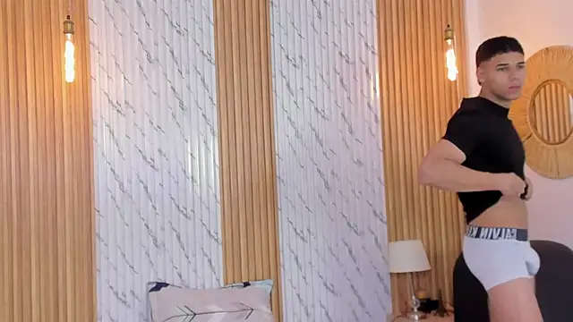 thomas walker0 online show from 09-19-25, 11:44