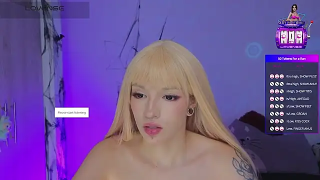 Snapshot of Moonlightt_21 chatting on 10-19-25, 08:20 Moonlightt 21 online show from 10-19-25, 08:20