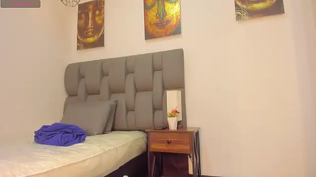 Emma HotLatina online show from 01-07-26, 06:10