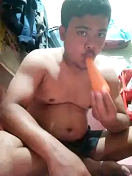 Snapshot of CatchingBouquet chatting on 10-16-25, 01:23 CatchingBouquet online show from 10-16-25, 01:23