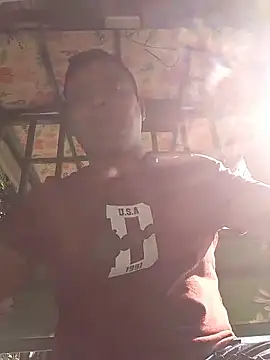 Snapshot of CatchingBouquet chatting on 11-25-25, 08:25 CatchingBouquet online show from 11-25-25, 08:25