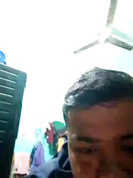 Snapshot of CatchingBouquet chatting on 11-26-25, 01:34 CatchingBouquet online show from 11-26-25, 01:34