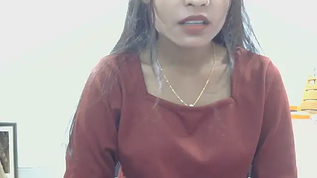 Snapshot of Aarti_misty71 chatting on 06-26-26, 05:34 Aarti misty71 online show from 06-26-26, 05:34