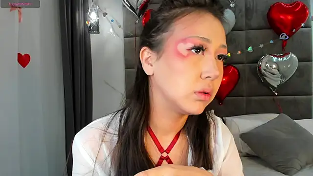 Nelly Kimm online show from 02-15-26, 01:02