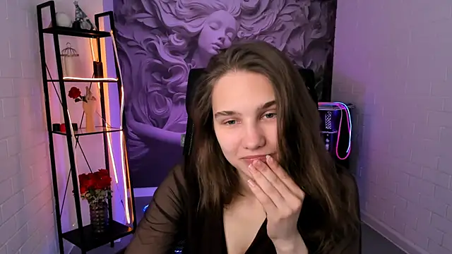 Snapshot of TessaMill chatting on 09-17-25, 05:31 TessaMill online show from 09-17-25, 05:31