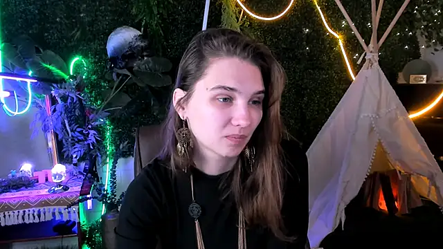 Snapshot of TessaMill chatting on 10-03-25, 05:26 TessaMill online show from 10-03-25, 05:26