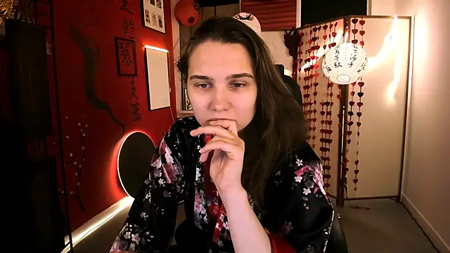 TessaMill online show from 02-18-26, 05:14