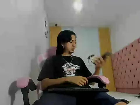 Jimdreams online show from 10-20-25, 01:55