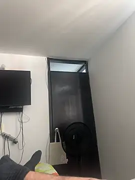 Snapshot of Marcevanegas chatting on 11-20-25, 08:30 Marcevanegas online show from 11-20-25, 08:30