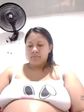 Snapshot of Hot_Rihanna chatting on 03-02-26, 02:57 Hot Rihanna online show from 03-02-26, 02:57