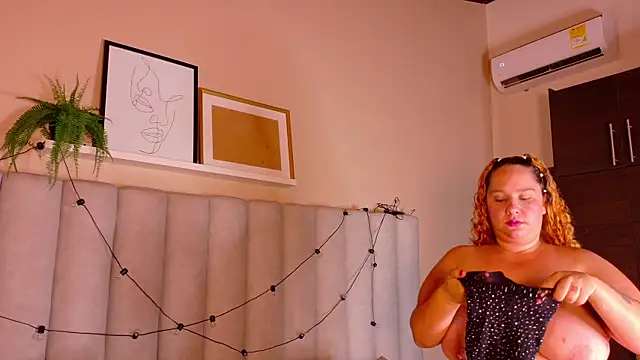 JenaCooper  online show from 01-17-26, 07:39