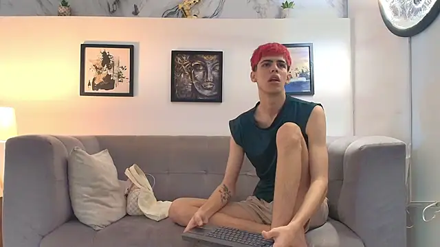 TWINKS FRIENDS online show from 05-26-26, 01:18