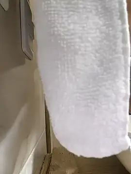 Hiroshi Shen online show from 11-27-25, 11:23