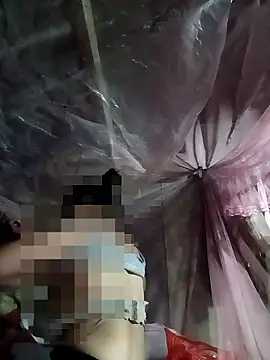 Snapshot of memeto_sexy chatting on 09-15-25, 01:22 memeto sexy online show from 09-15-25, 01:22