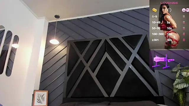 zoe martins  online show from 10-26-25, 02:23