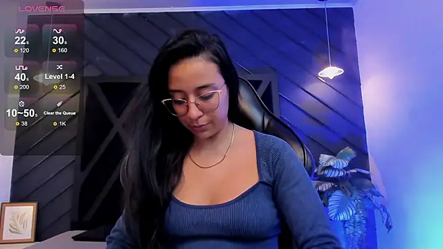 zoe martins  online show from 02-05-26, 05:28