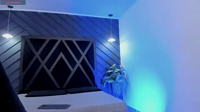 zoe martins  online show from 02-06-26, 05:27