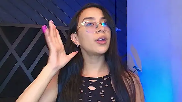 zoe martins  online show from 03-13-26, 05:19