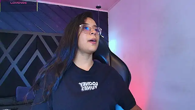 zoe martins  online show from 03-28-26, 05:23