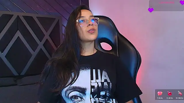 zoe martins  online show from 03-30-26, 05:25