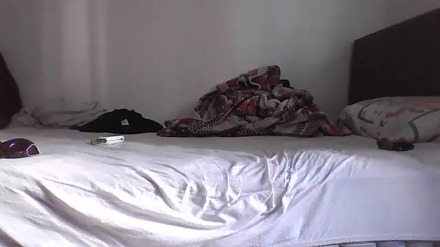 Snapshot of kocasosisli chatting on 06-12-26, 02:49 kocasosisli online show from 06-12-26, 02:49