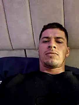 Snapshot of piterrr_hot chatting on 10-20-25, 04:29 piterrr hot online show from 10-20-25, 04:29