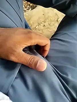 Snapshot of Dickdelhi chatting on 10-14-25, 11:55 Dickdelhi online show from 10-14-25, 11:55