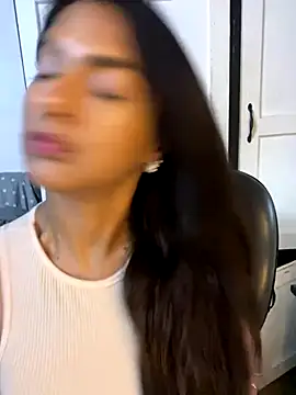 chicachocolate01 online show from 10-26-25, 07:09